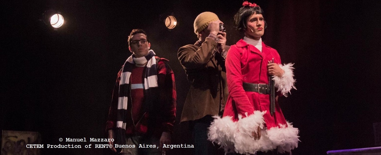 Showing RENT® sweater and regular sized scarf CETEM Production of RENT© - Buenos Aires, Argentina 2013